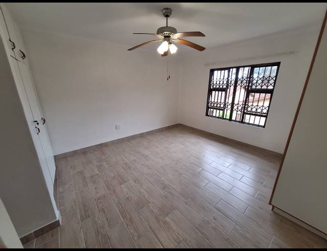 2 BEDROOM TOWNHOUSE FOR SALE IN SHELLY BEACH